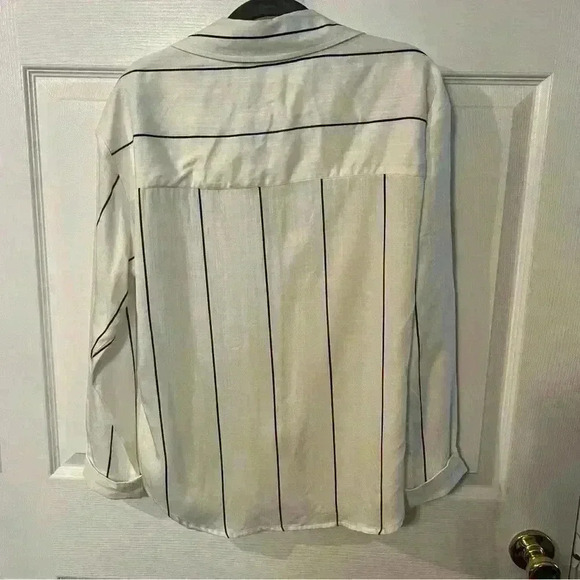 Velvet Heart Women’s White Black Stripe Linen Blend Button Down Shirt Medium - Picture 6 of 6